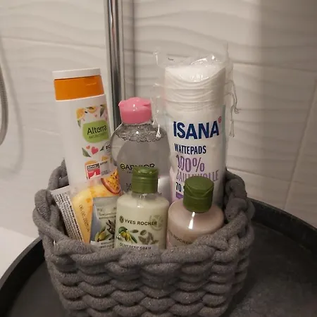 アパート Edison 106 *