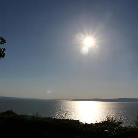 Edison 106 アパート *